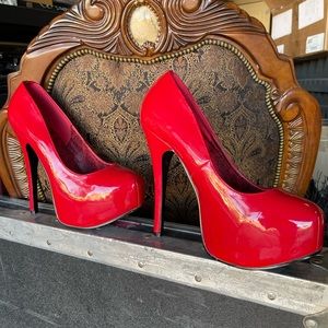 MOVING SALE MAKE OFFER Red Patent leather platform stilettos
